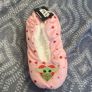 Baby Yoda Valentines Day Slipper Socks